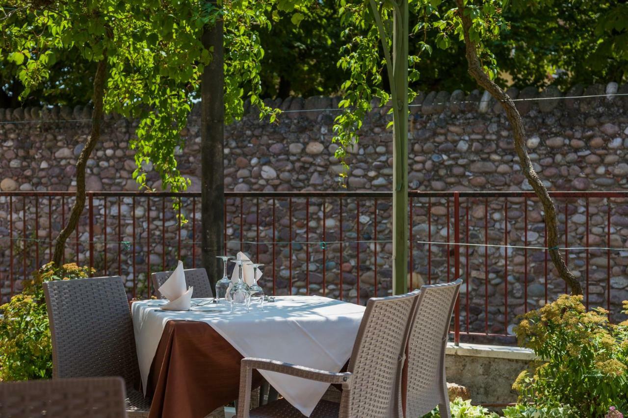 Hotel Corte Dal Castello Лацизе Екстериор снимка