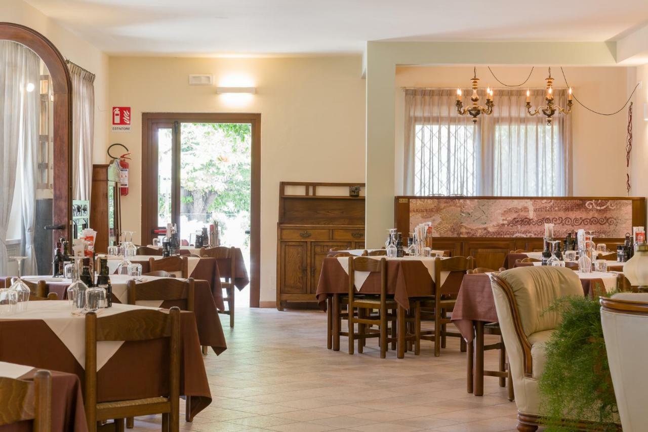 Hotel Corte Dal Castello Лацизе Екстериор снимка