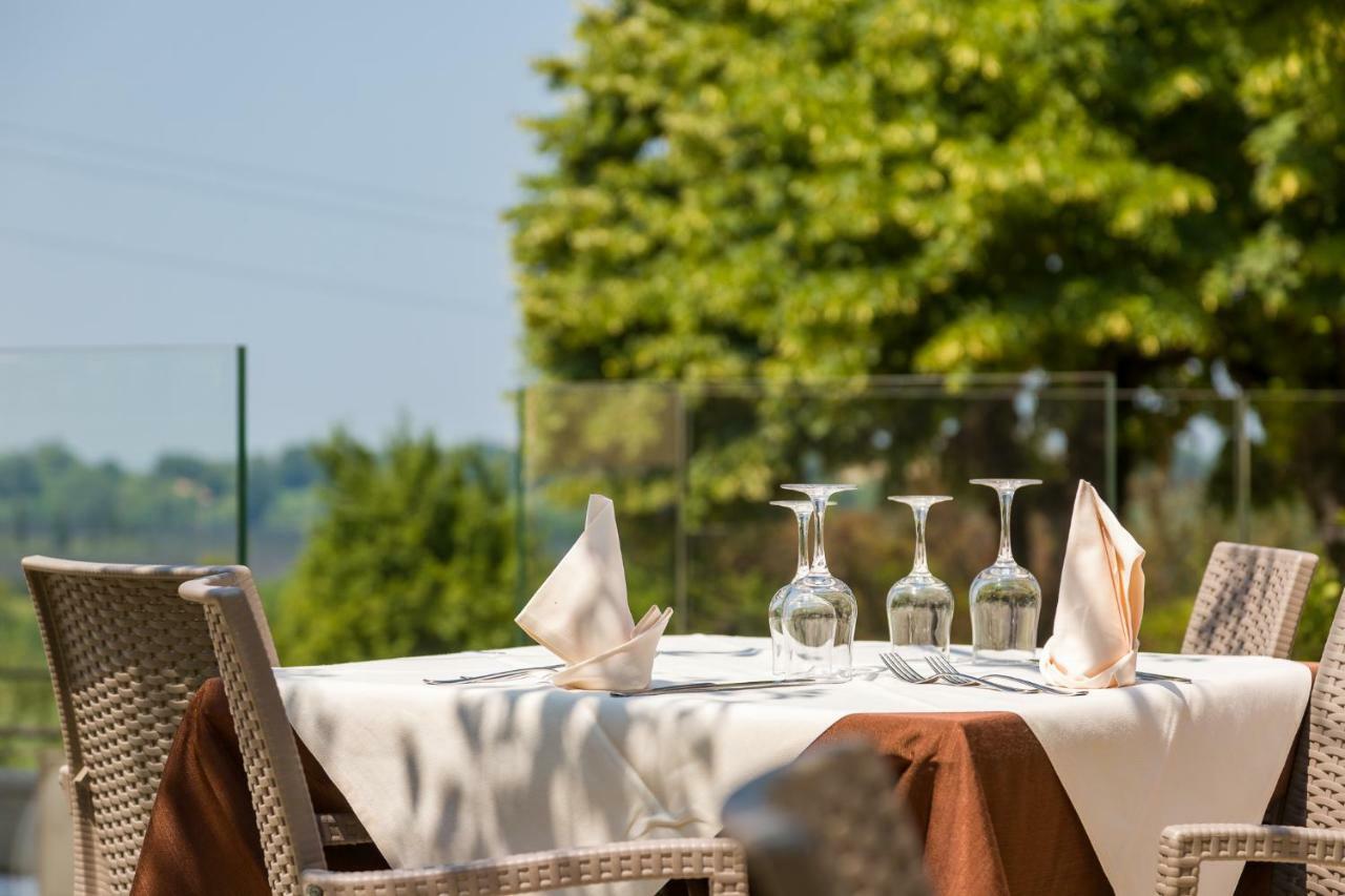 Hotel Corte Dal Castello Лацизе Екстериор снимка