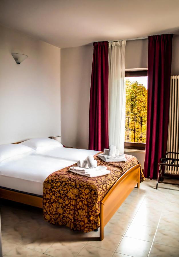 Hotel Corte Dal Castello Лацизе Екстериор снимка